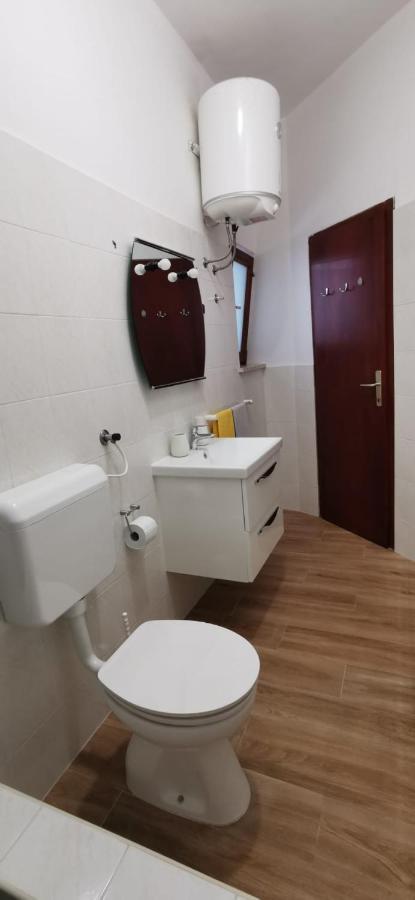 Apartments K&D Pula Bagian luar foto